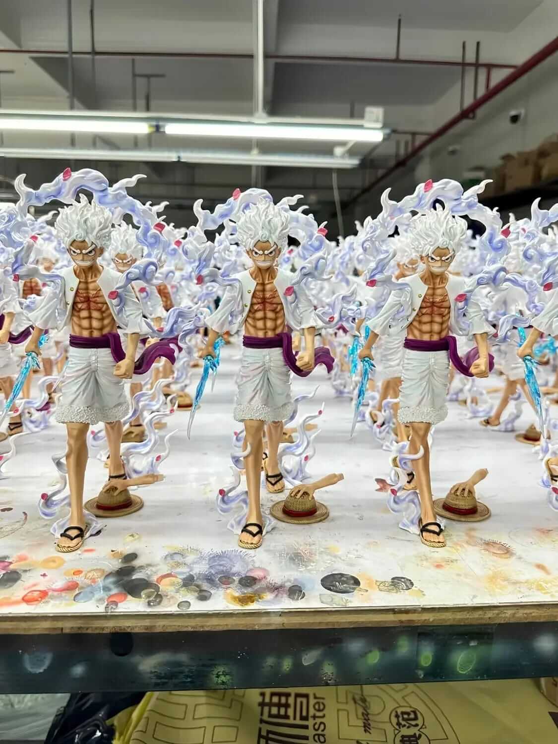 Figurine Monkey D. Luffy 23 cm One Piece en PVC GK